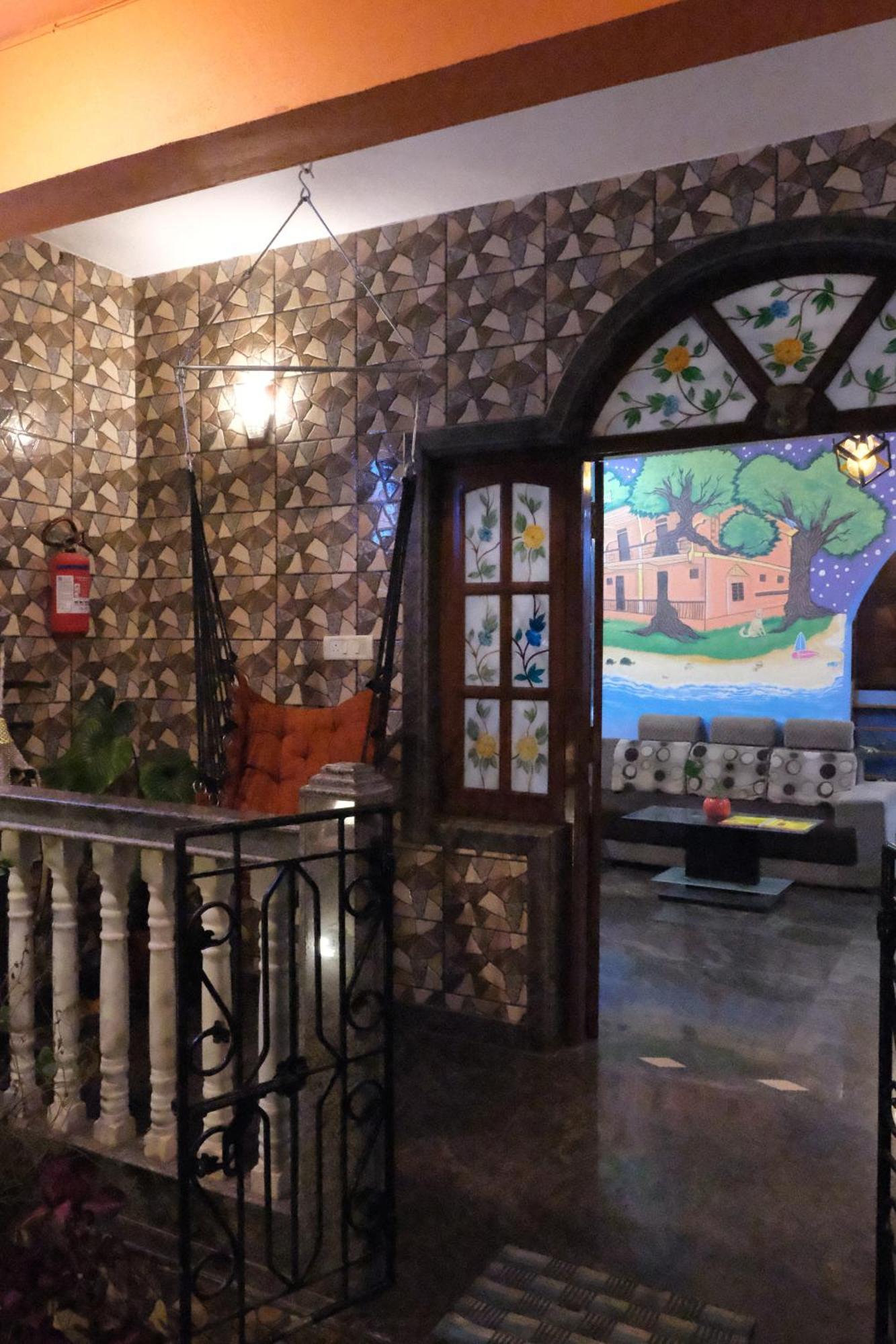 Last Minute Trip Hostel Morjim Bagian luar foto