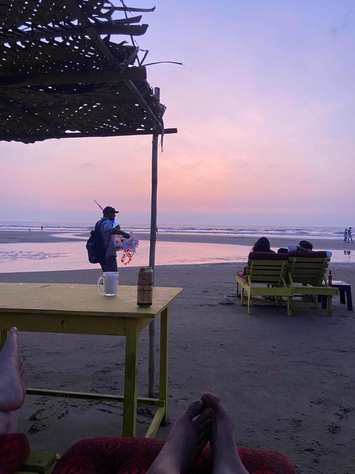 Last Minute Trip Hostel Morjim Bagian luar foto