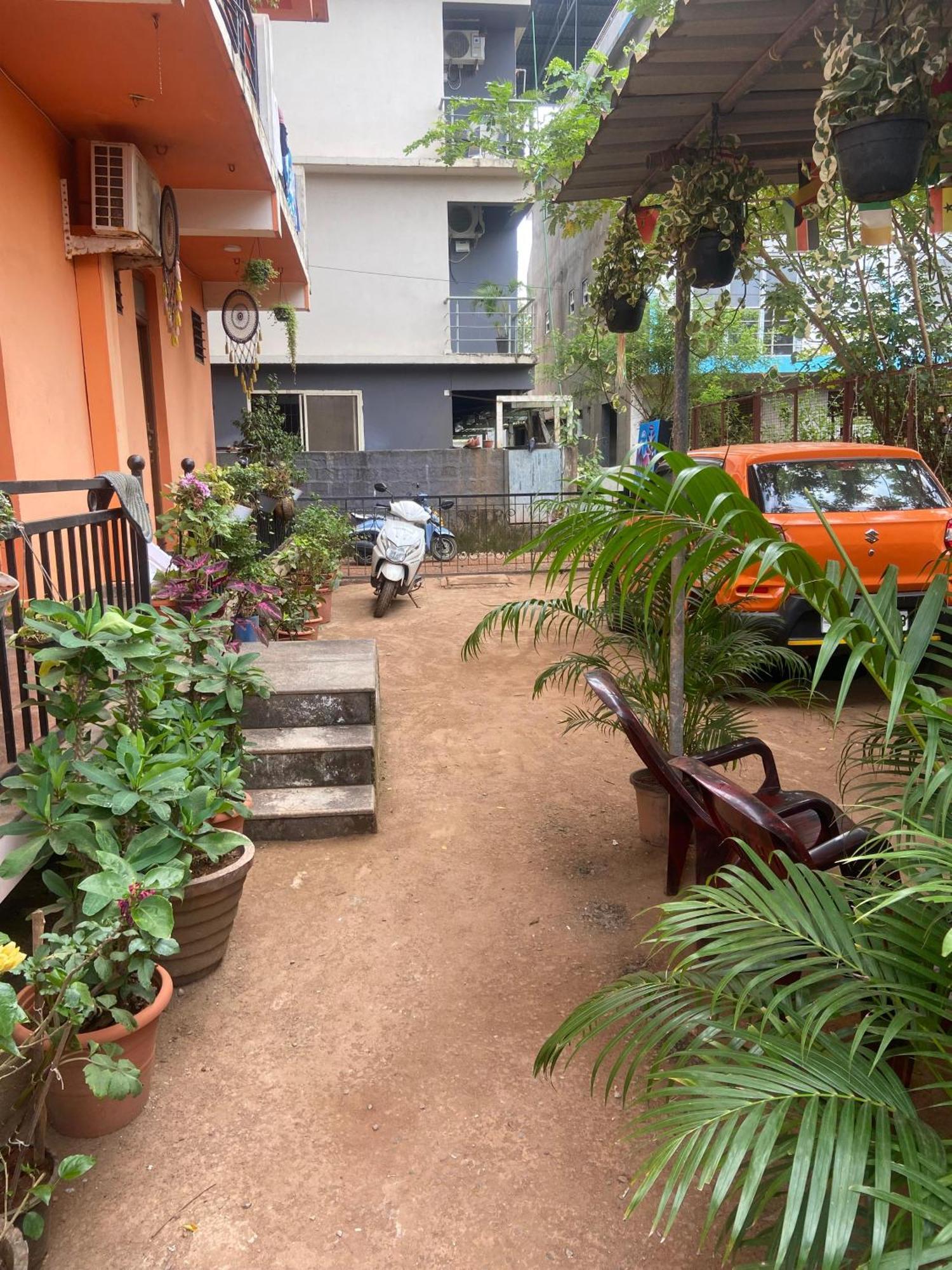 Last Minute Trip Hostel Morjim Bagian luar foto